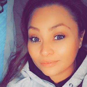 Meet your Posher, Charissa